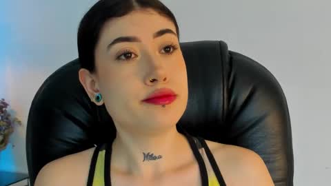 Snapshot of melody_suarez chatting on January 26, 2025, 7:41 pm MELODY online show from January 26, 2025, 7:41 pm