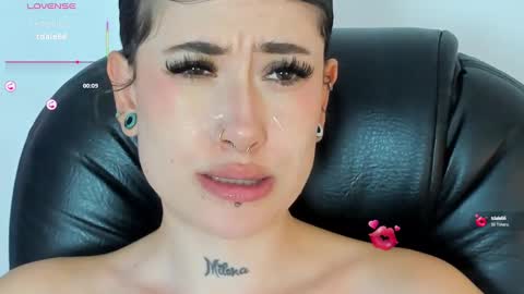 Snapshot of melody_suarez chatting on March 5, 2025, 10:54 pm MELODY online show from March 5, 2025, 10:54 pm