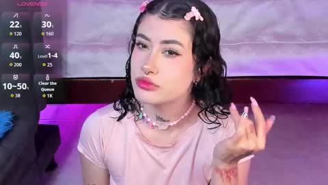 Snapshot of melody_suarez chatting on September 23, 2025, 10:35 pm MELODY online show from September 23, 2025, 10:35 pm