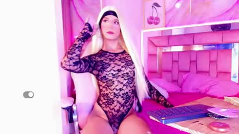 melody_trixie online show from June 15, 2026, 12:46 am