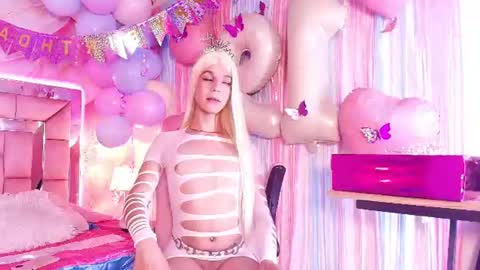 melody_trixie online show from June 23, 2026, 5:38 am