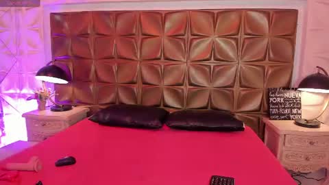 Snapshot of melodyblazze chatting on July 11, 2026, 10:11 pm online show from July 11, 2026, 10:11 pm