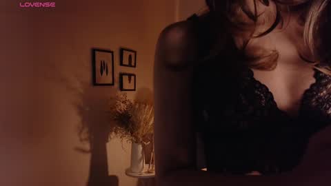 melody  online show from January 12, 2025, 3:46 pm