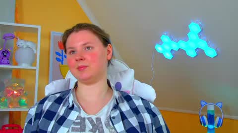 Melody online show from April 15, 2026, 7:04 am