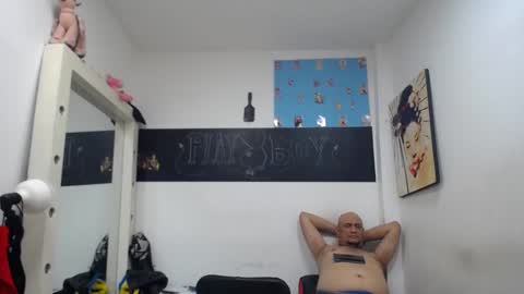 meloncillo_and_babyliss online show from February 18, 2025, 10:49 am