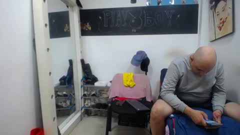meloncillo_and_babyliss online show from February 27, 2025, 2:21 pm