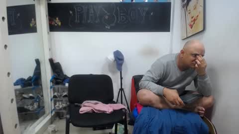 meloncillo_and_babyliss online show from February 28, 2025, 9:58 am