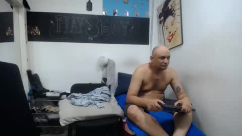 meloncillo_and_babyliss online show from March 2, 2025, 3:59 pm