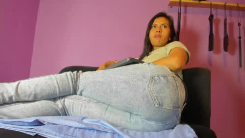 Maelly online show from March 31, 2026, 7:47 pm