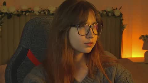 Snapshot of memorycadence chatting on October 8, 2025, 3:20 pm Mia online show from October 8, 2025, 3:20 pm