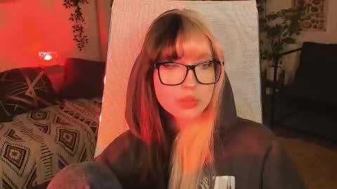 Snapshot of memorycadence chatting on October 23, 2025, 4:06 pm Mia online show from October 23, 2025, 4:06 pm