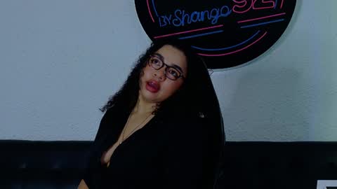 Snapshot of memphiswilliams chatting on January 14, 2025, 2:40 am Memphis Williams online show from January 14, 2025, 2:40 am