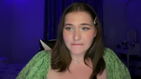 Kitten online show from July 4, 2026, 6:25 pm