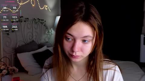 Snapshot of meow_mellie chatting on September 10, 2025, 1:27 am meow_mellie online show from September 10, 2025, 1:27 am
