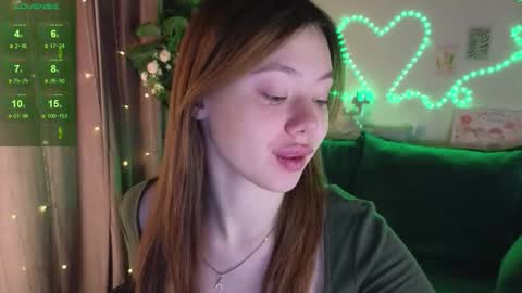 Snapshot of meow_mellie chatting on October 3, 2025, 2:19 am meow_mellie online show from October 3, 2025, 2:19 am