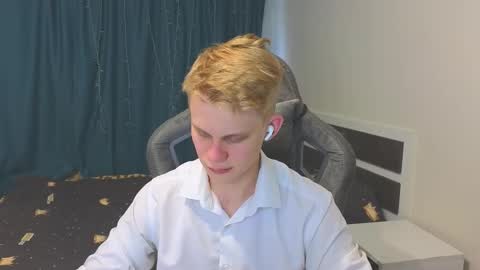 Mickey online show from November 16, 2025, 10:32 am