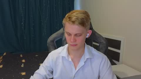 Mickey online show from November 20, 2025, 8:03 am