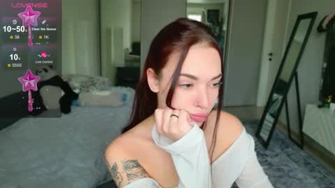 Megan online show from May 5, 2026, 5:04 am