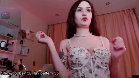 meow_on_da_cam online show from May 10, 2026, 2:44 pm