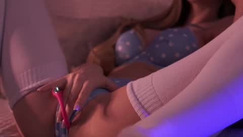 meowalice1 online show from February 12, 2026, 2:17 am