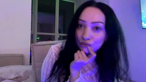 MeowAlika online show from April 17, 2026, 5:16 pm