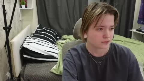 Snapshot of meowki4 chatting on March 11, 2026, 4:13 pm meowme online show from March 11, 2026, 4:13 pm