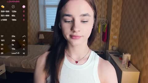 Julie online show from November 26, 2025, 11:11 am