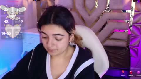    online show from November 12, 2025, 7:13 pm