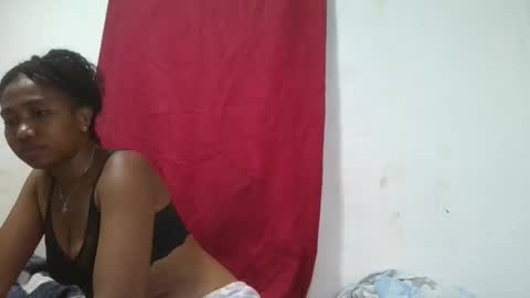 Snapshot of meraldaaaa chatting on October 1, 2025, 6:03 pm meraldaaaa online show from October 1, 2025, 6:03 pm