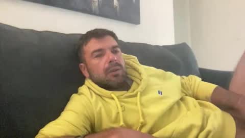 Mercedes190d online show from February 5, 2026, 1:27 pm