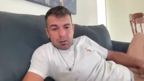 Snapshot of mercedes190d chatting on May 4, 2026, 3:19 pm Mercedes190d online show from May 4, 2026, 3:19 pm