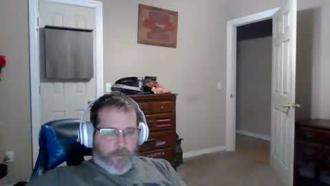 mercer1977 online show from December 4, 2025, 9:01 pm