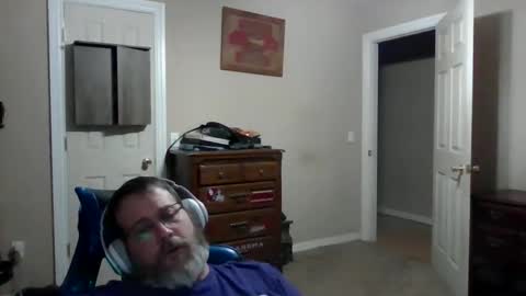 mercer1977 online show from February 15, 2026, 3:58 am