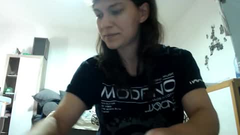 Snapshot of merciylove chatting on November 2, 2025, 12:29 pm Miss Helena online show from November 2, 2025, 12:29 pm