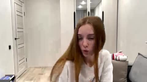 Anna online show from February 1, 2026, 1:53 pm