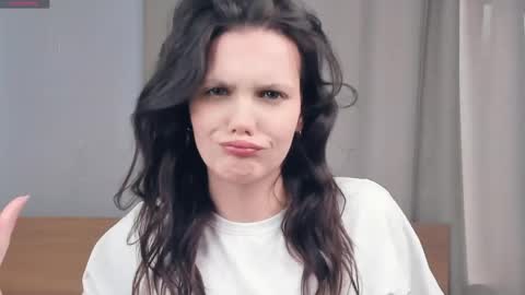 Miya online show from April 1, 2026, 7:31 am