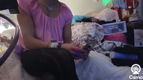 Snapshot of merelyalover chatting on December 28, 2024, 6:17 am gurlnips online show from December 28, 2024, 6:17 am