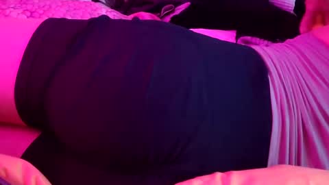 Snapshot of merelyalover chatting on February 15, 2025, 11:17 am gurlnips online show from February 15, 2025, 11:17 am