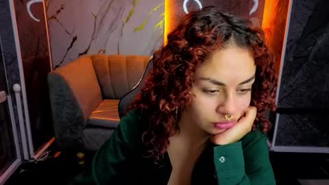 merida_b online show from December 16, 2025, 7:19 pm