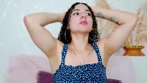 Merida Bell online show from June 15, 2026, 12:46 am