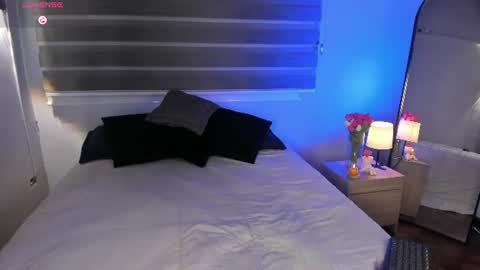 Snapshot of merida_taylor_ chatting on June 18, 2026, 1:04 pm Merida online show from June 18, 2026, 1:04 pm