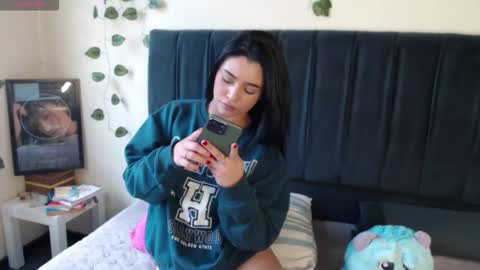 Snapshot of merilynwhithe_ chatting on September 19, 2025, 5:46 pm Merilyn online show from September 19, 2025, 5:46 pm