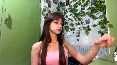 Jeny online show from September 9, 2025, 9:03 pm