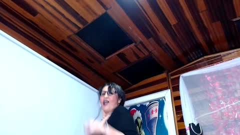 Snapshot of merlyna_goldens chatting on December 15, 2024, 4:18 am My next birthday is December 11th. online show from December 15, 2024, 4:18 am