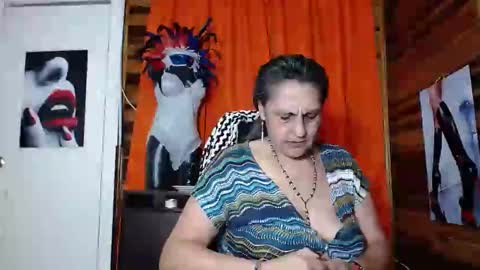 Snapshot of merlyna_goldens chatting on January 28, 2025, 3:15 am My next birthday is December 11th. online show from January 28, 2025, 3:15 am