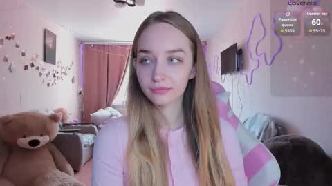 Snapshot of merryl_clark chatting on March 29, 2026, 9:20 am Sara online show from March 29, 2026, 9:20 am