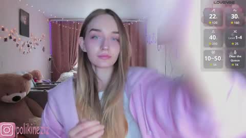 Snapshot of merryl_clark chatting on April 9, 2026, 12:21 pm Sara online show from April 9, 2026, 12:21 pm