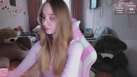 Snapshot of merryl_clark chatting on April 23, 2026, 2:19 pm Sara online show from April 23, 2026, 2:19 pm