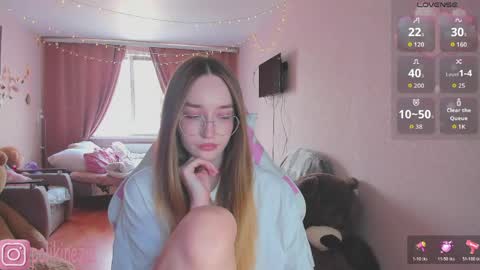 Snapshot of merryl_clark chatting on May 1, 2026, 11:37 am Sara online show from May 1, 2026, 11:37 am