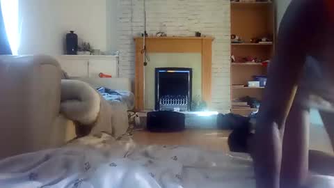 Alexismerton online show from February 5, 2025, 11:12 am